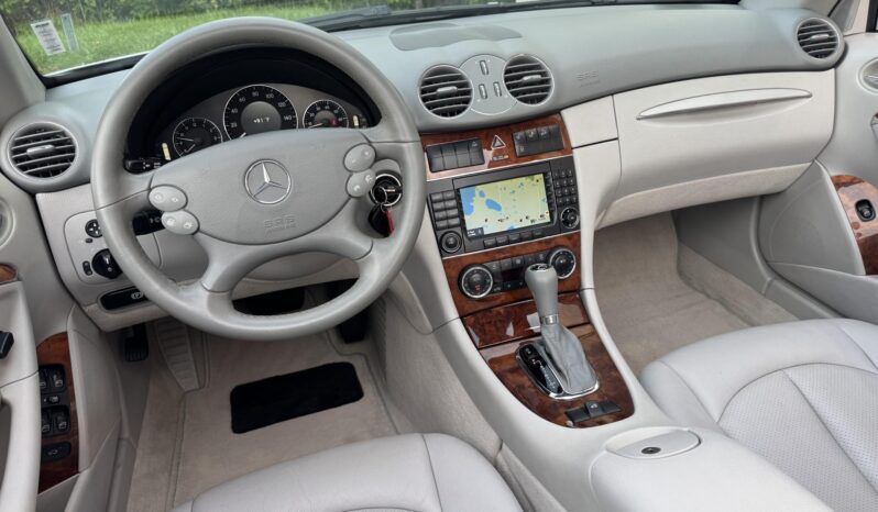 
								2005 Mercedes-Benz CLK500 Cabriolet full									