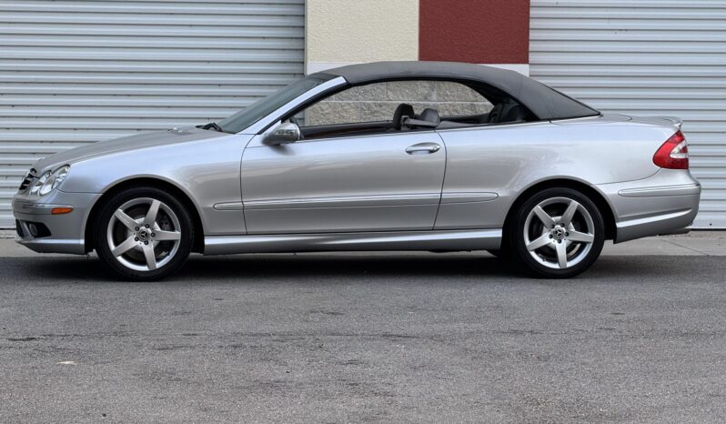 
								2005 Mercedes-Benz CLK500 Cabriolet full									