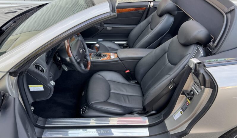 
								2007 Mercedes-Benz SL550 full									