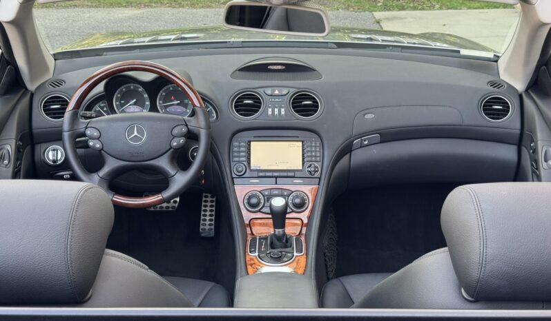 
								2007 Mercedes-Benz SL550 full									