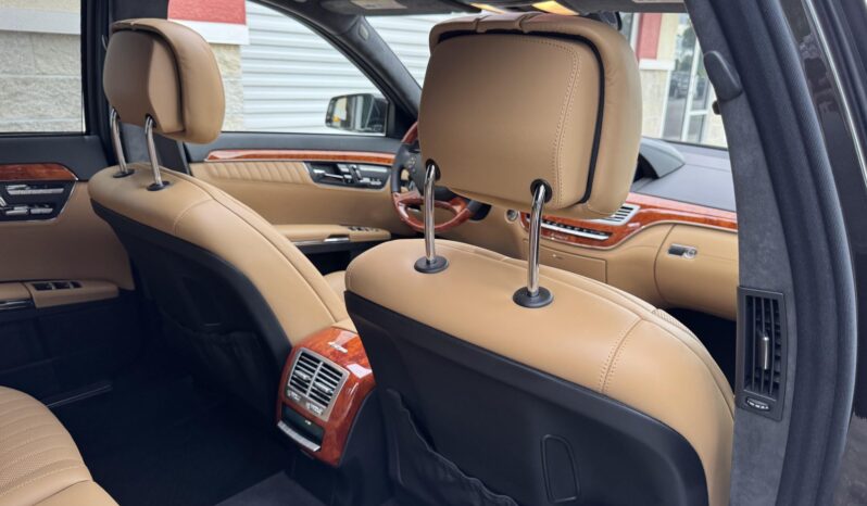 
								2012 Mercedes-Benz S550 4MATIC full									