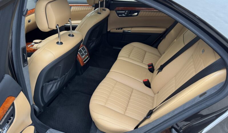
								2012 Mercedes-Benz S550 4MATIC full									