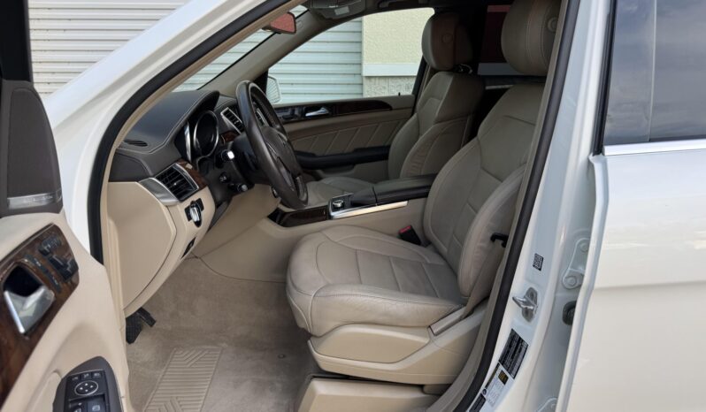 
								2015 Mercedes-Benz GL450 4MATIC full									