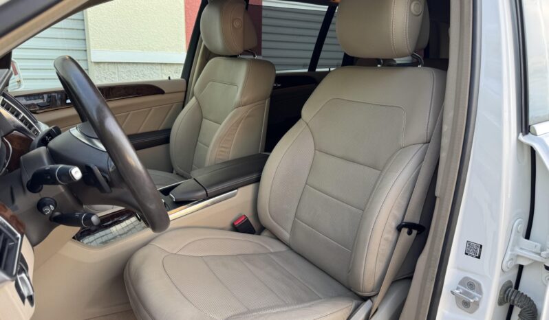 
								2015 Mercedes-Benz GL450 4MATIC full									