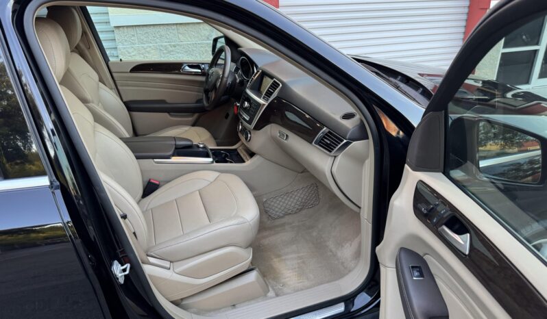 
								2015 Mercedes-Benz ML350 4MATIC full									