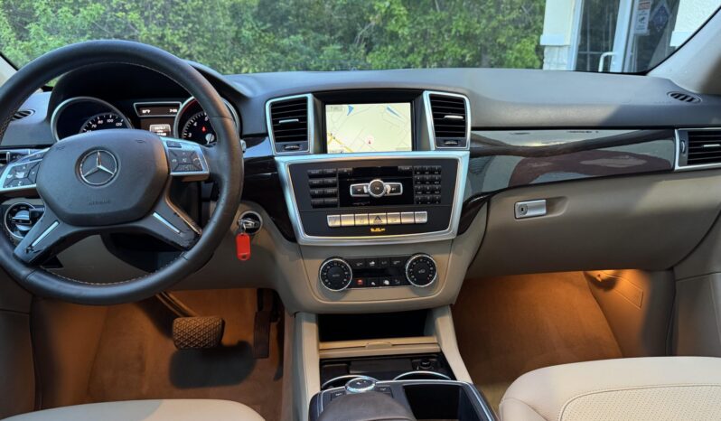 
								2015 Mercedes-Benz ML350 4MATIC full									