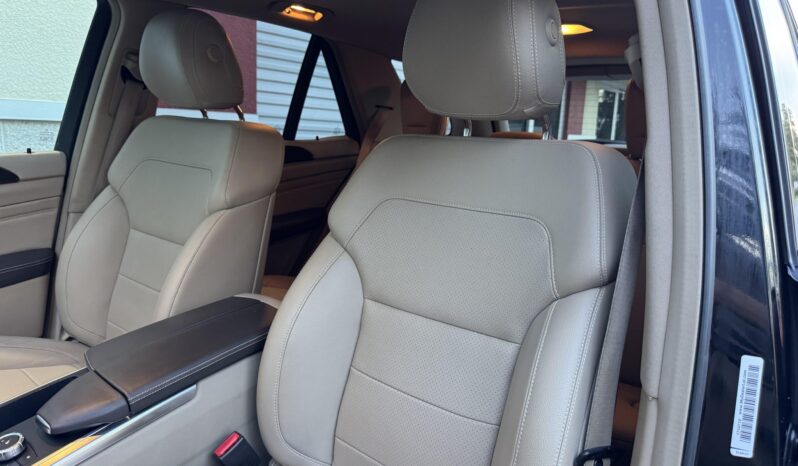 
								2015 Mercedes-Benz ML350 4MATIC full									