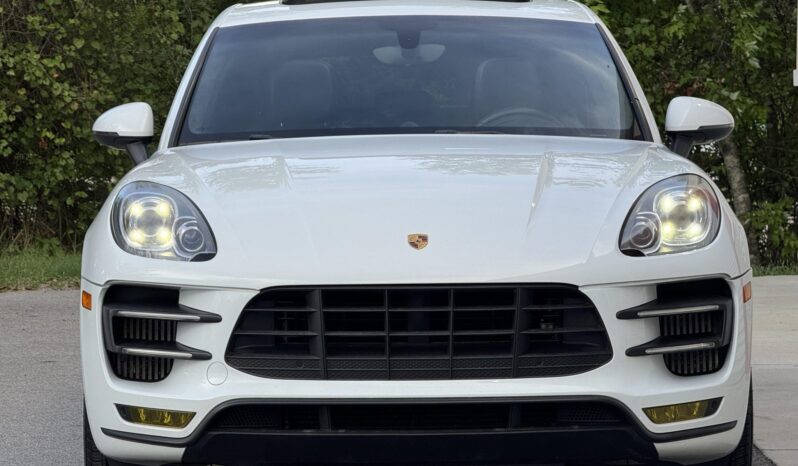 
								2015 Porsche Macan Turbo full									