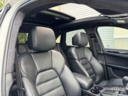 
										2015 Porsche Macan Turbo full									