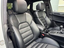
										2015 Porsche Macan Turbo full									