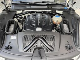 
										2015 Porsche Macan Turbo full									