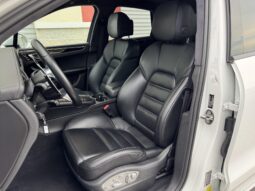 
										2015 Porsche Macan Turbo full									